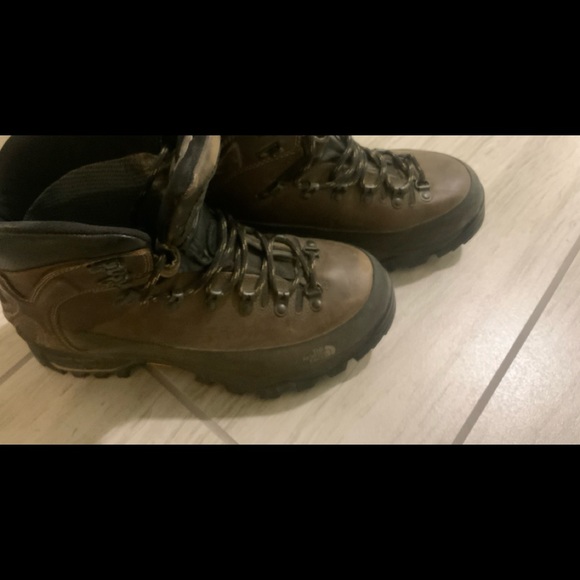 TNF Jannu ll GTX Hiking Boots - Picture 2 of 5